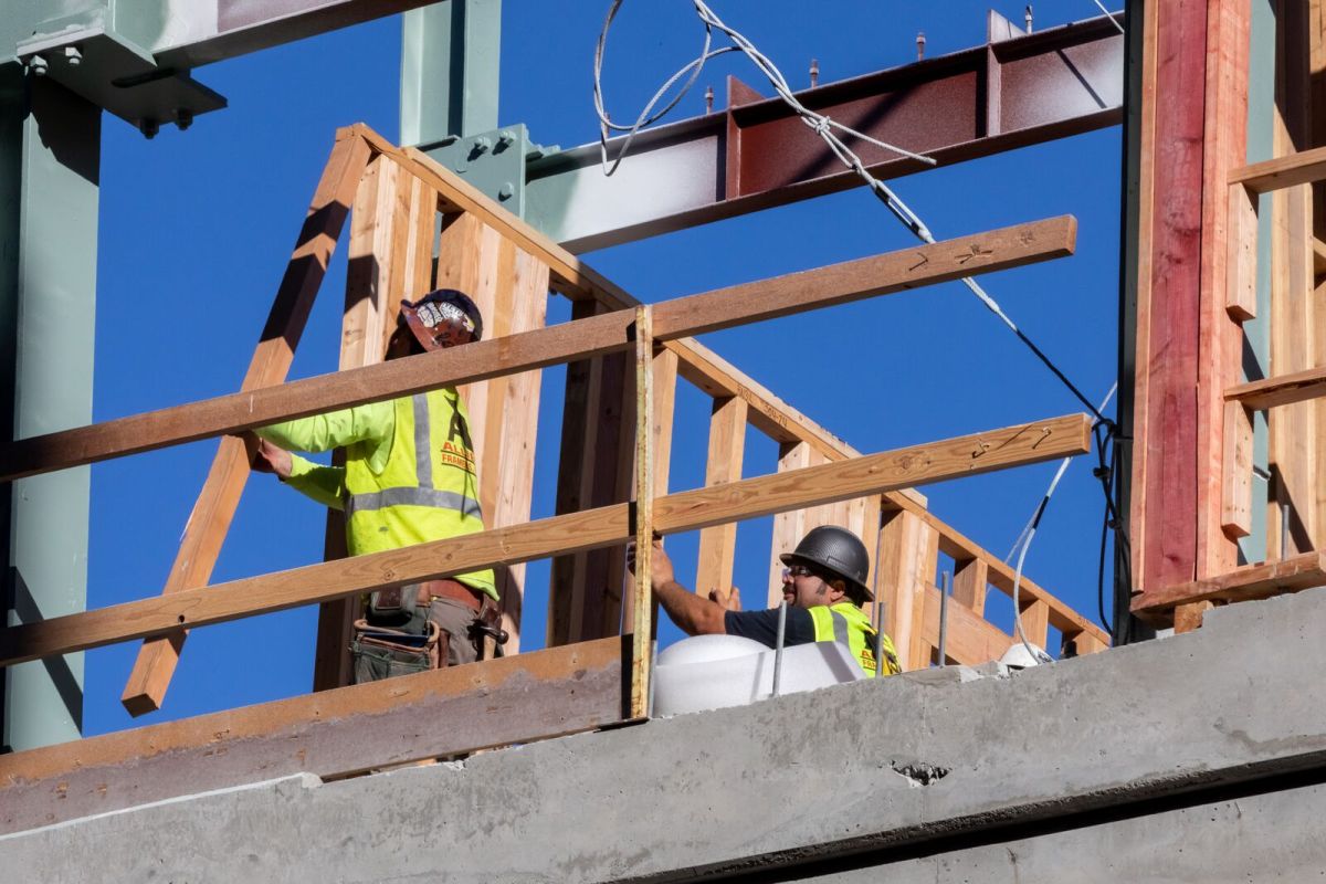 Downtown Berkeley construction as seen on October 1, 2021. Credit: Kelly Sullivan