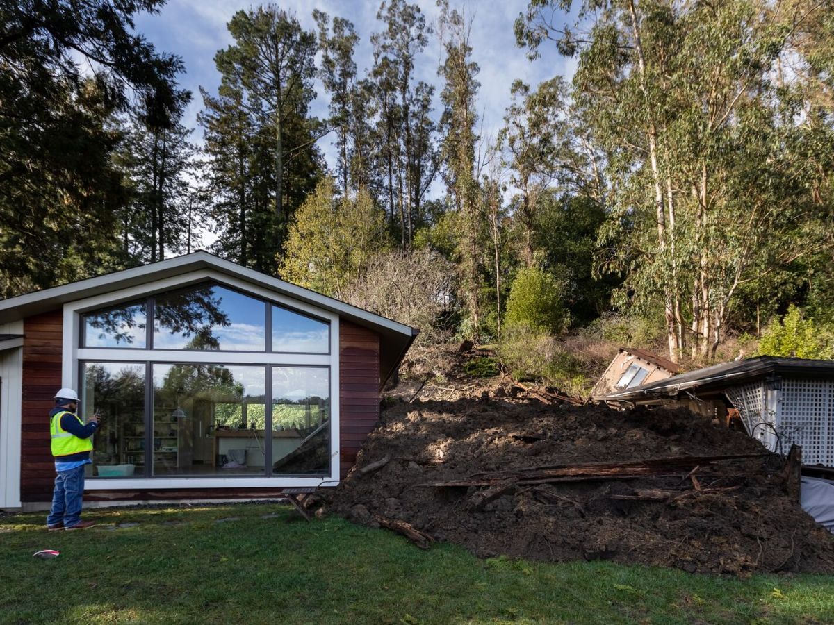 14 residents evacuated from mudslides in Berkeley Hills